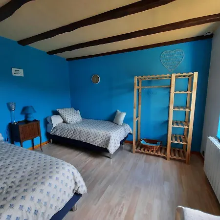 Le Logis Des 3 Coeurs La Boheme Bed & Breakfast *